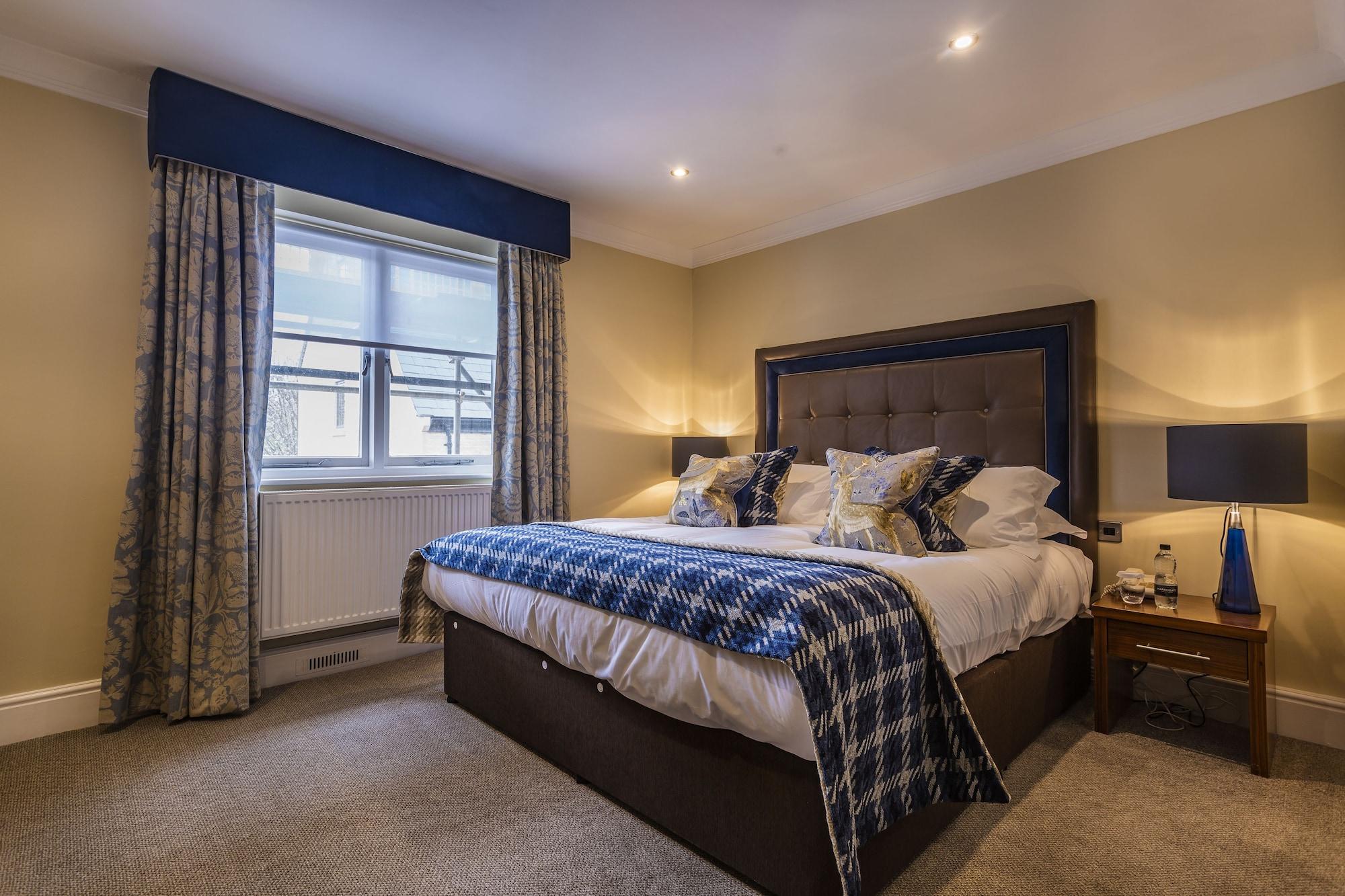 The Talbot Hotel, Oundle , Near Peterborough Ngoại thất bức ảnh