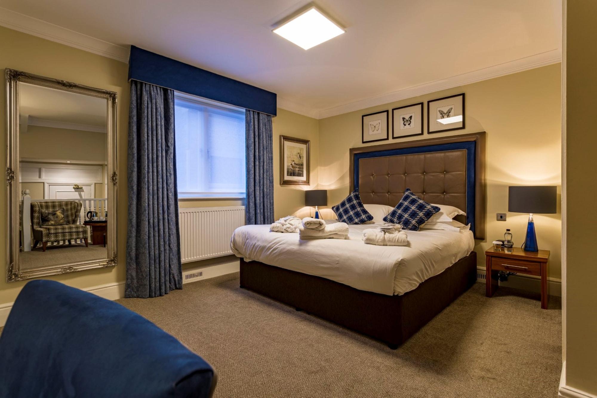 The Talbot Hotel, Oundle , Near Peterborough Ngoại thất bức ảnh