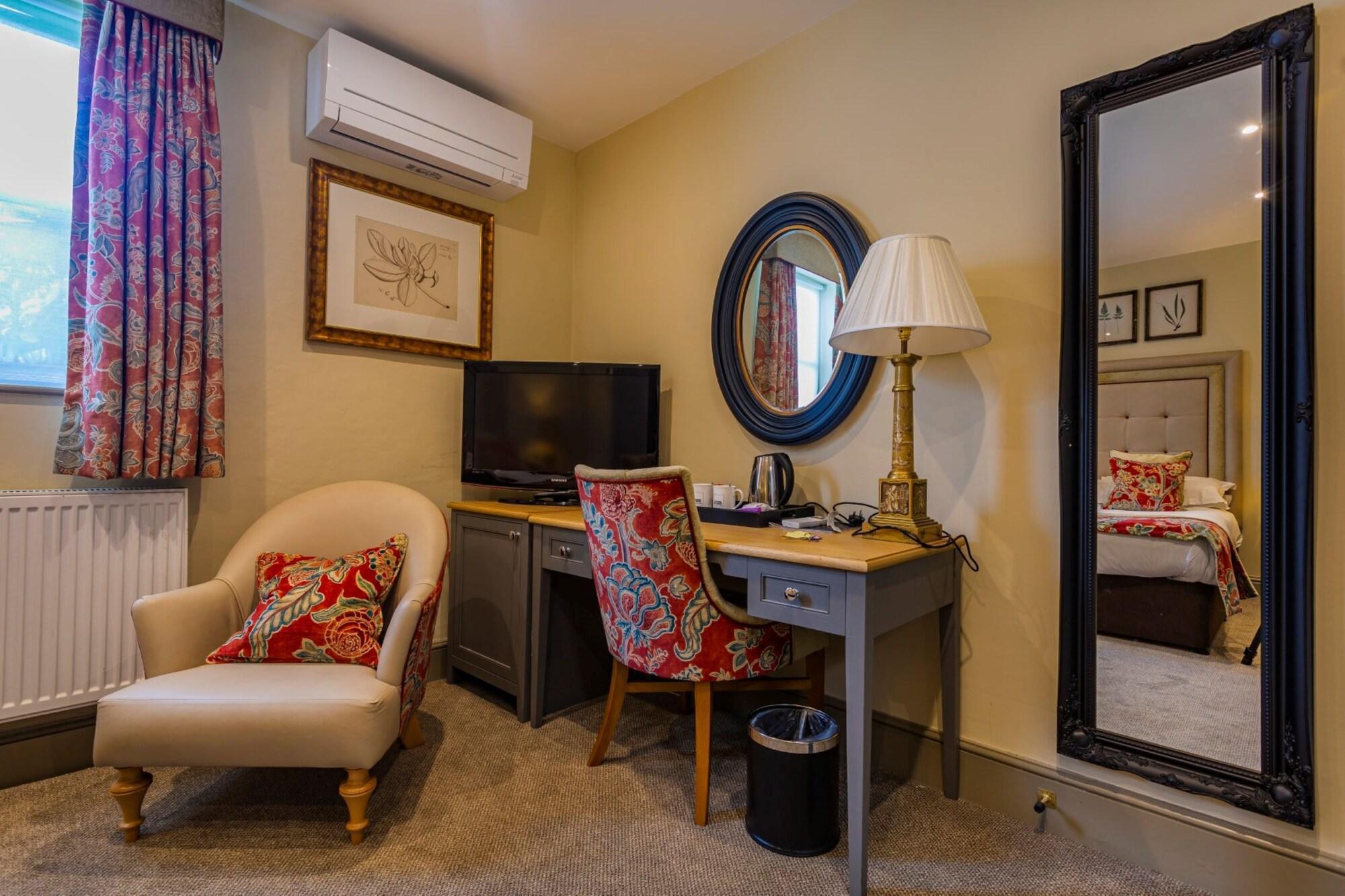 The Talbot Hotel, Oundle , Near Peterborough Ngoại thất bức ảnh